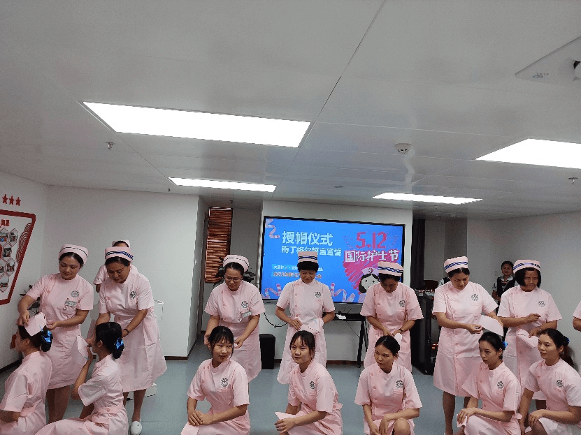 珠海上衝医院举行“5.12国际护士节”表彰大会